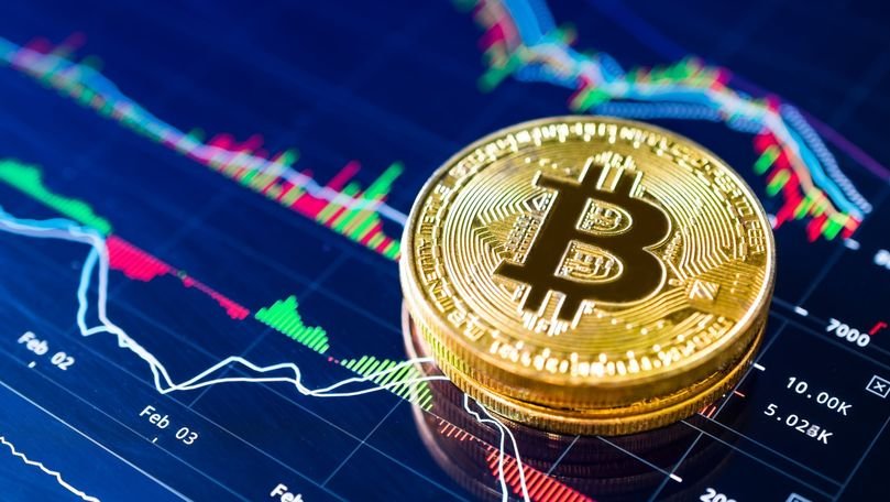 Bitcoin a depăşit 5.000 de dolari pentru prima dată în ultimele luni