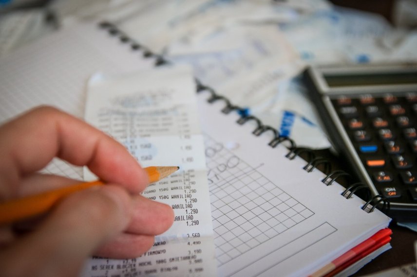 Economii: Sfaturi care te vor ajuta să-ți păstrezi banii în portmoneu