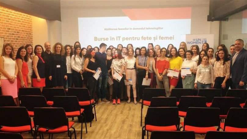 50 de fete și femei din R. Moldova beneficiază de burse în IT
