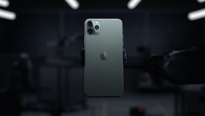 Apple este investigată pentru că nu te lasă să-ți repari singur iPhone-ul