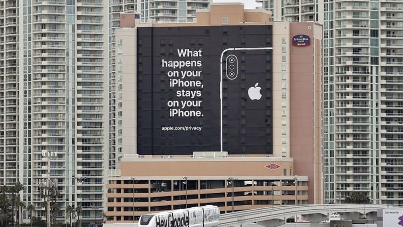 Apple şi Google colaborează la un sistem de localizare a infectaților