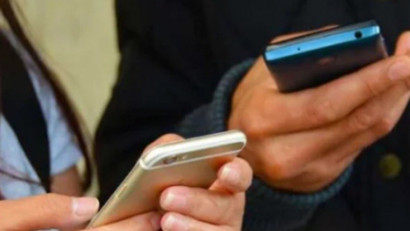 Care sunt telefoanele care emit cele mai multe radiaţii