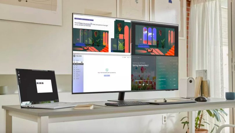Cât de deștept poate fi un monitor în 2021: ține loc de patru în același timp și nu îți strică ochii