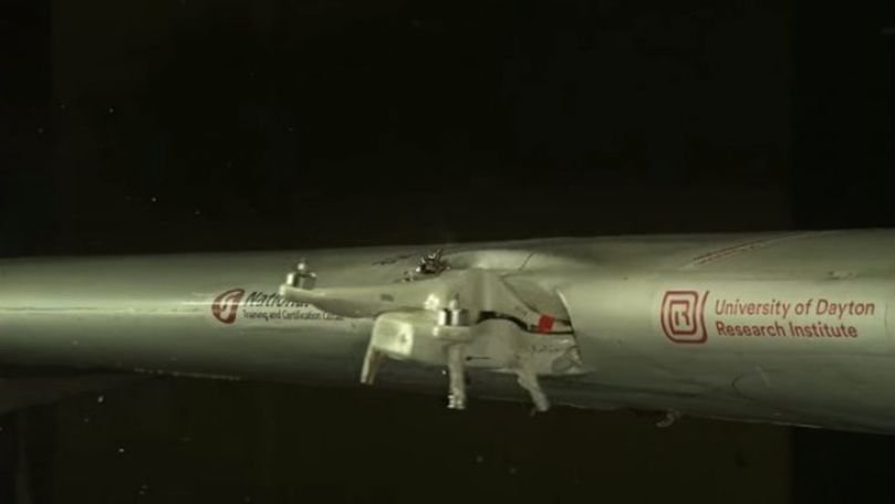 Ce se întâmplă atunci când un avion se loveşte de o dronă