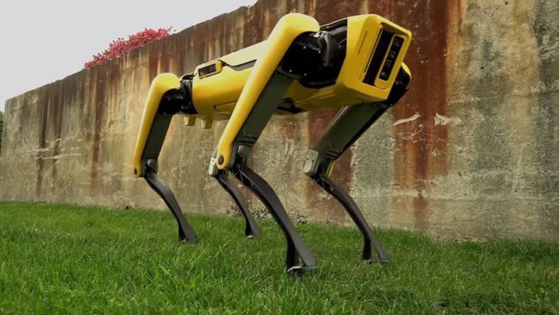 Compania Boston Dynamics a creat roboți care pot tracta un camion