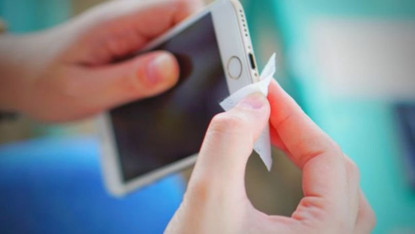 Coronavirusul poate supraviețui pe telefonul mobil până la 9 zile