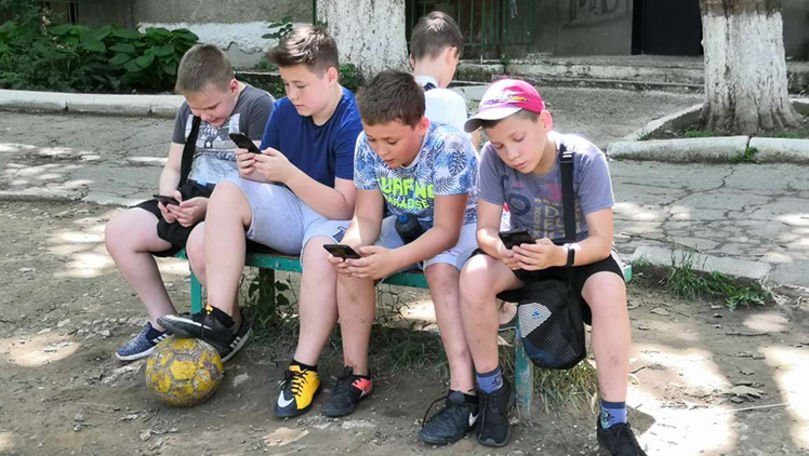 Cum poate fi detectată dependența față de tehnologiile informaționale