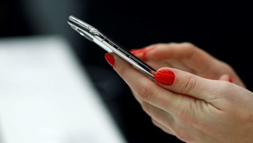 De ce renunţă Apple să mai producă un încărcător wireless