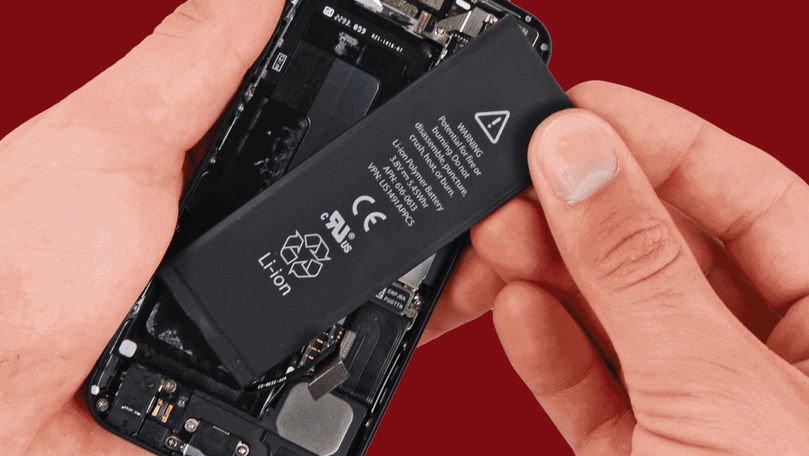 Decizia care ar forța Apple să nu te mai usuce de bani