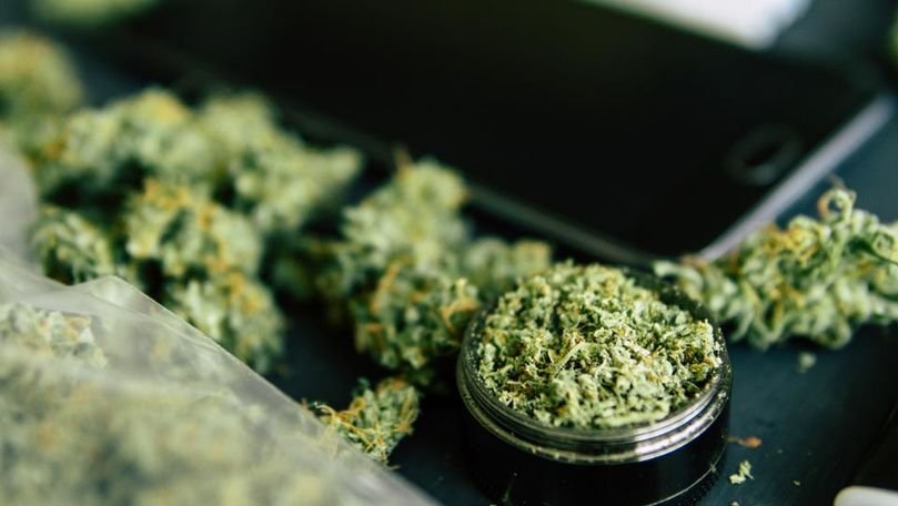 Google interzice aplicaţiile care vând marijuana pe Play Store