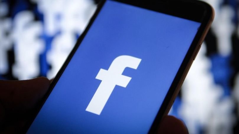 Irlanda investighează Facebook dacă ia măsurile pentru protecţia datelor