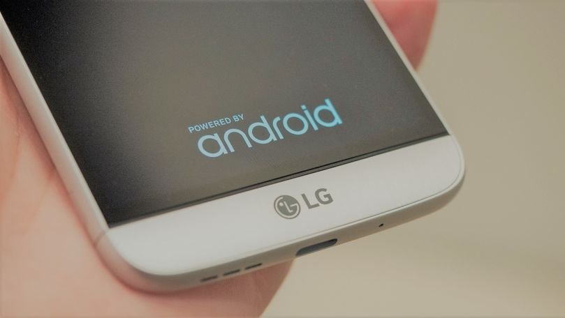 LG ar vrea să-ți înlocuiești telefonul cu un pix inteligent