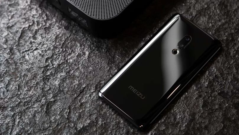 Meizu Zero: Primul telefon fără butoane, fără port USB, fără difuzoare şi fără cartelă SIM