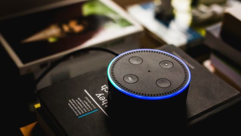 O boxă inteligentă Amazon a înregistrat discuţia dintre doi soţi şi a trimis-o unor cunoştinţe