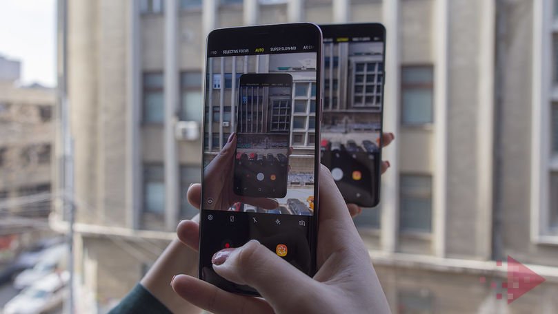 Samsung Galaxy S10 ar putea debuta cu trei camere foto principale