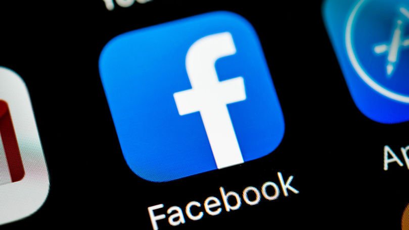 Studiu: Oamenii care renunță la Facebook devin mai fericiți