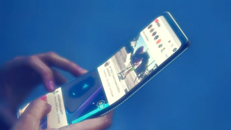 Telefonul pliabil Samsung Galaxy F va fi disponibil în ediție limitată