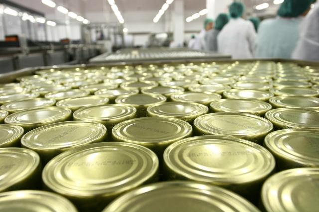 Una din fabricile de conserve din RM şi-a sistat activitatea