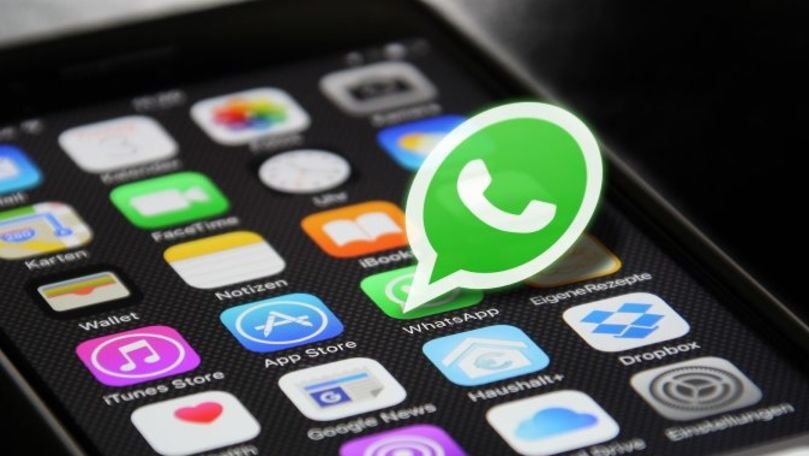 Whatsapp vrea să interzică accesul persoanelor sub 16 ani din UE