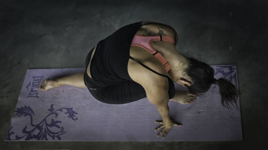 10 legi din yoga prin care să eviți manipularea