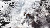 Nava blocată sau vulcanul activ? Imagini din satelit cu o poluare masivă foto-02